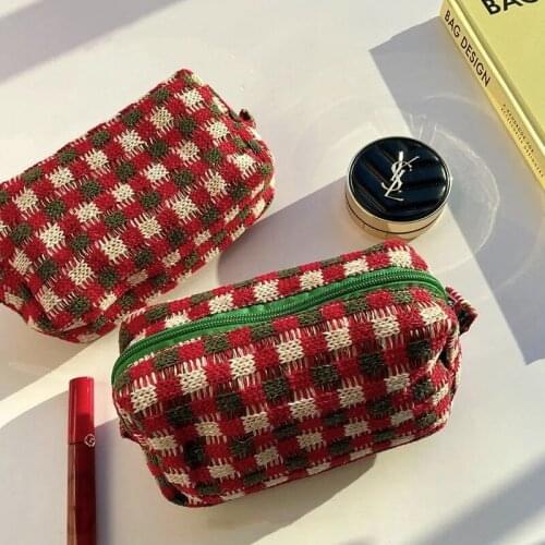 Women Portable Cosmetic Bag Multifunctional Classical Red Green Knitted Lattice Pattern Ins Washing Receive Retro Big Capacity