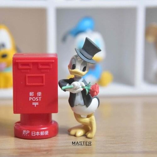 1PCS 7.5cm Disney hand made model ornaments with flower Donald Duck cartoon dolls toy collection ornaments