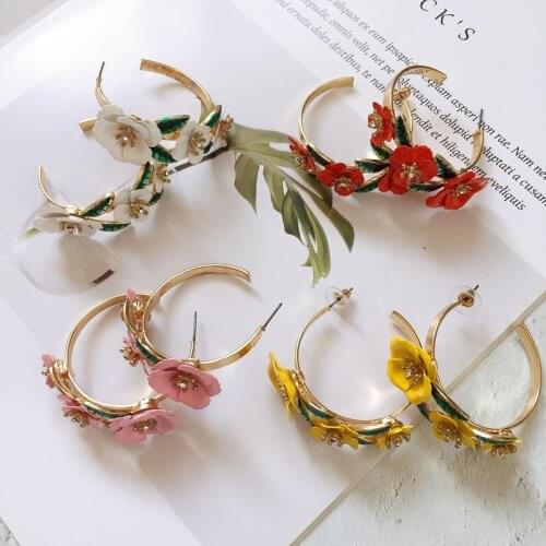 Ztech Hot Alloy Flower Dripping Oil C Earrings Female Temperament Lady Fashion Street Panache Earring Accessories Womens Gifts