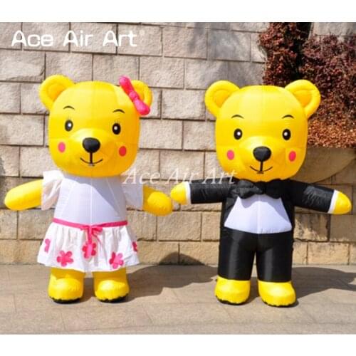 Cute dressing Bride and Groom inflatable cartoon models inflatable yellow bear New couple for advertising and weddings parties