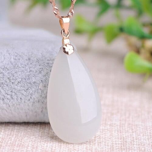 18k gold-encrusted and Tian Yu-shui drop jade pendant woman sends girlfriend birthday present
