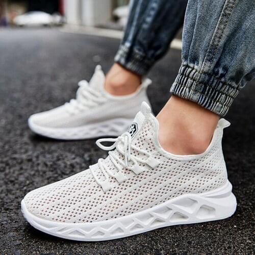 Fashion Trend Mesh Breathable Sports Shoes Outdoor Casual Shoes Mens 2021 Summer New Style