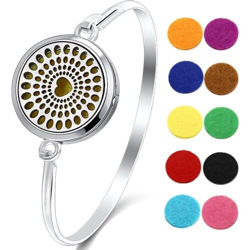 Hollow Out Heart Aromatherapy Essential Oil Diffuser Bracelet 316L Stainless Steel Magnetic Locket Bangle