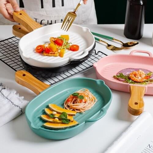 Creative Large Capacity Ceramic Matte Irregular Dinner Plate Kitchen Baking Dish with Wood Handle Steak Dessert Plate Tableware