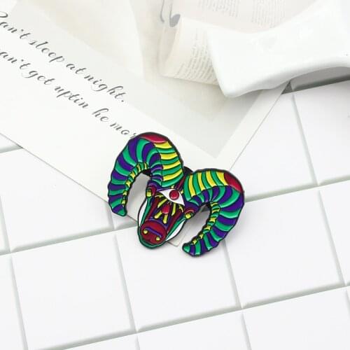 Multicolored cattle head Enamel Brooch bull ox horn Japan Samurai cattle Lapel Pin Color animal Personality Badge