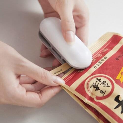 Chip Bag Resealer Portable Sealing Tool Mini Handheld Plastic Package Air Tight Re Sealer Snack Seal Heat 1pc keep food fresh