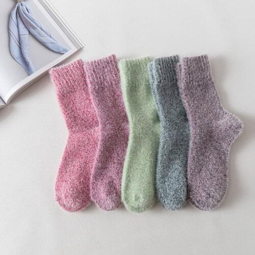 5Pairs New Winter Women Socks High Quality Thick Warm Wool Socks Vintage Christmas Socks Colorful Socks Gift Free Size ZB8064