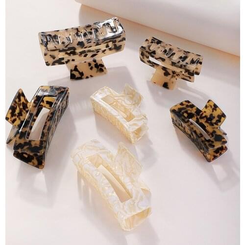 2-4 Pcs Large Shark Hair Clips for Women Leopard Pattern Hair Claw Clip Geometric Square Triangle Crab Claws Hair Accessories