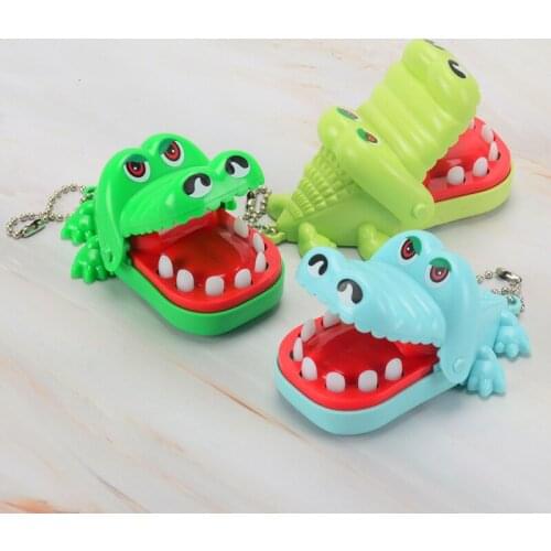 1pc Children Adults Mini Alligator Biting Finger Cartoon Key-chain Parent Interaction Kids Interactive Trick Joke Toy For Fun