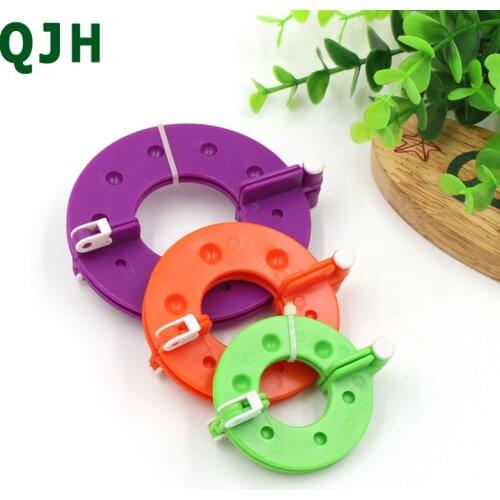 QJH 6pcs/set pompon maker plastic weaving tools 3sizes fluff ball skabeloner ball of yarn machine knitting craft DIY sewing tool