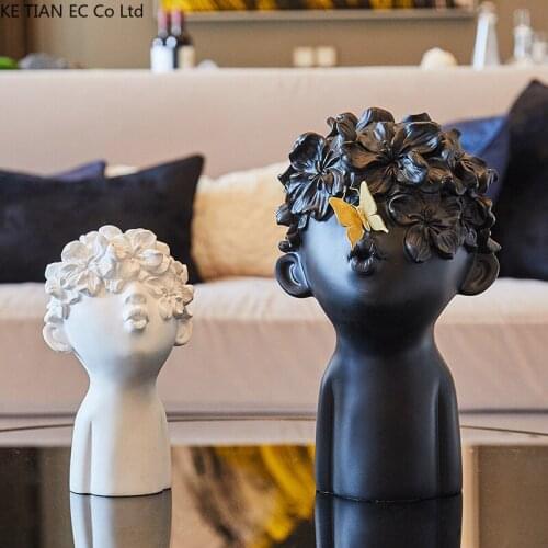 European Resin Boy Decoration Creative Character Sculpture Crafts Living Room Office Desktop Character Decoration Home Ornaments