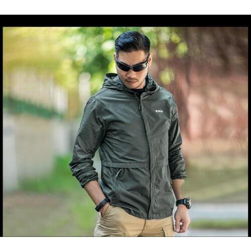 Mens sports outdoor portable lightweight breathable UV proof sunscreen jacket