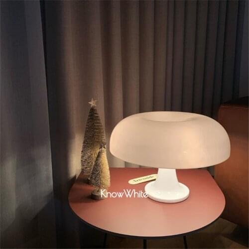 Nordic Orange Mushroom Table Lamp Modern Minimalist Design Bedroom Bedside Fixture Dining Model Room LED Art Decor Table Lights