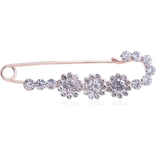 Japanese And Korean Fashion Flower Brooch Sweater Cardigan Coat Temperament Pin Crystal Brooch Cute Shawl Jewelry Brooch