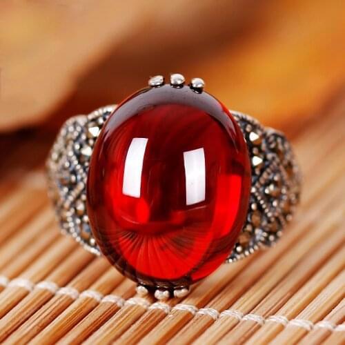 Vintage Thai silver Natural Red Garnet Classic Big Gemstone Ring For Women 925 Sterling Silver Color Green Jade Wedding Ring