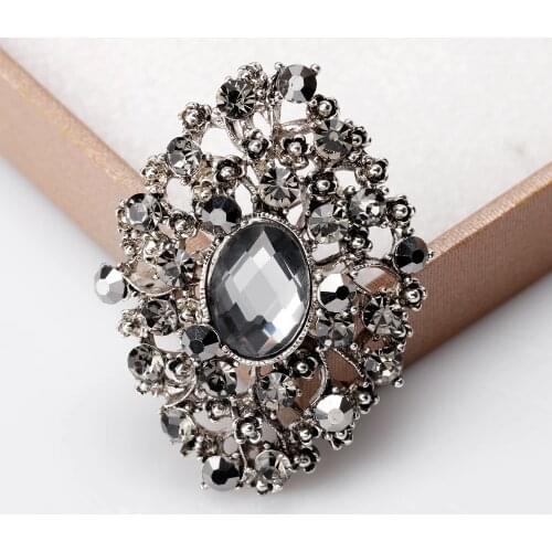 Vintage Design Charm Flower Brooches for Women Girls Brooch Pins Jewelry Wedding Decoration