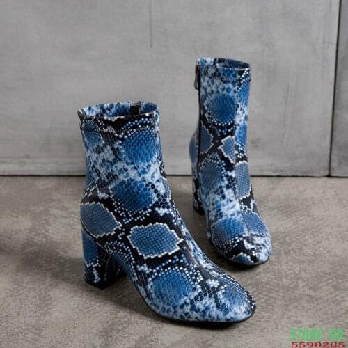 Snake Print Ankle Boots Women Zipper Boots Square heel 2019 New Chelsea Boots Fashion Round toe Ladies Sexy shoes Women