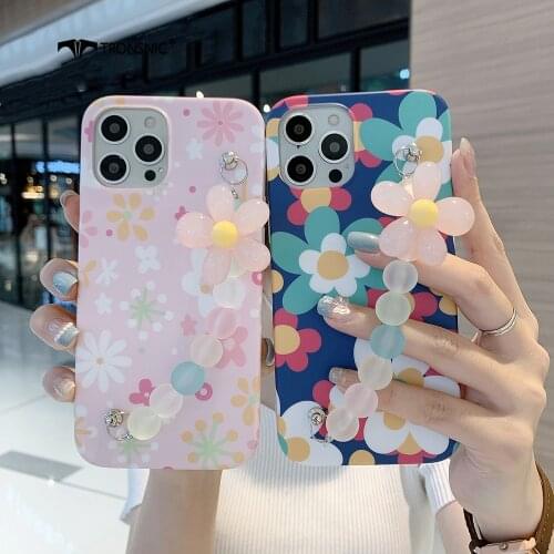 Flower Candy Wrist Phone Case for iPhone 12 11 Pro Max XR Xs MAX Soft Pink Purple Acrylic Chain Cases for iPhone 7 8 Plus Covers