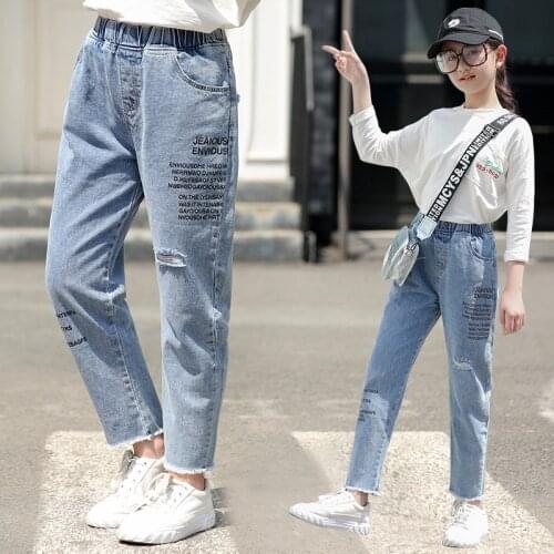2020 Girls Fashion Broken Hole Jeans Girls Spring Autumn Elastic Waist Casual Loose Jeans Kids Letter Printed Jeans 3-14 Y