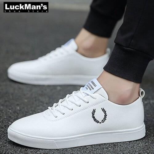 Men Shoes Spring Autumn Casual PU Leather Flat Shoes Lace-up Low Top Male Sneakers Tenis Masculino Adulto Shoes