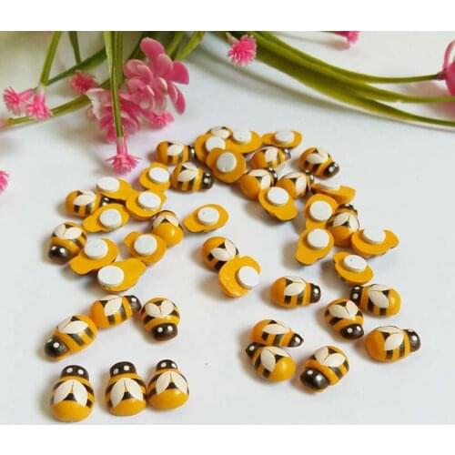 100Pcs/pack Yellow Bees Flatback Cabochon Wooden Buttons Scrapbooking for Crafts Wood Knopf Bouton Kawaii Decor Diy Accessories