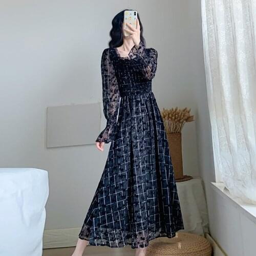 Retro Black Square Collar Dress Female Spring 2021 New French Style Temperament Gentle Wind Long Dress Elegant Femme Robes zh397
