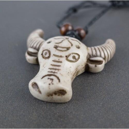 Cute Calf Pendants Bone Art Imitation Yak Bone Material Necklace Pendant Vintage Mens Necklaces #GZ102