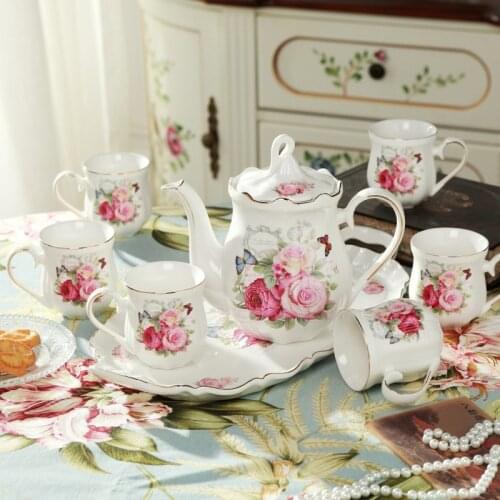 European Luxury Coffee Cups and Saucers Tableware Coffee Water Bottle Afternoon Tea Set With Tray Home Decor Free Shipping Stems