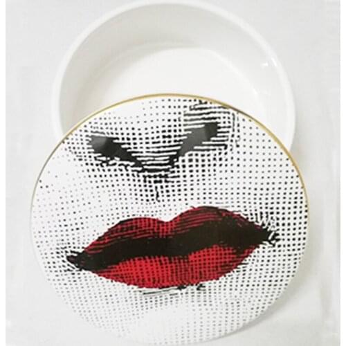 Nordic Hepburn Earrings Pendant Necklace Jewelry Storage Box Creative High-end Ceramic Craft Home Decor