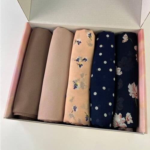 Customize Gift Box Pearl Chiffon Hijab Scarf Printed Dot Shawls Malaysian Arab Headscarf Wraps for Women Flower Foulard