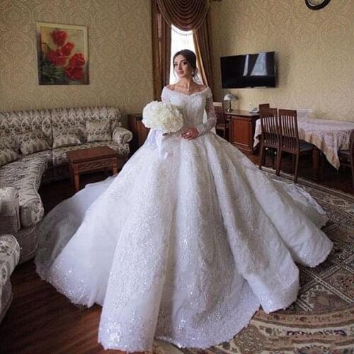 Luxury Lace Ball Gown Wedding Dresses Saudi Arabia Off The Shoulder Long Sleeve Full Lace Appliqued Sequins Bridal Gowns