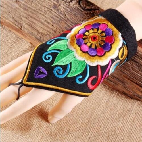 Womens vintage original fingerless embroidery gloves female national performance dancing decoration glove R1026