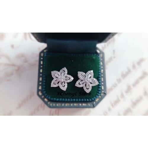 2020 New Fashion 18K(AU750) Real Gold Flower-style Diamond Earrings Jewelry for Lady&Women&Party&Wedding