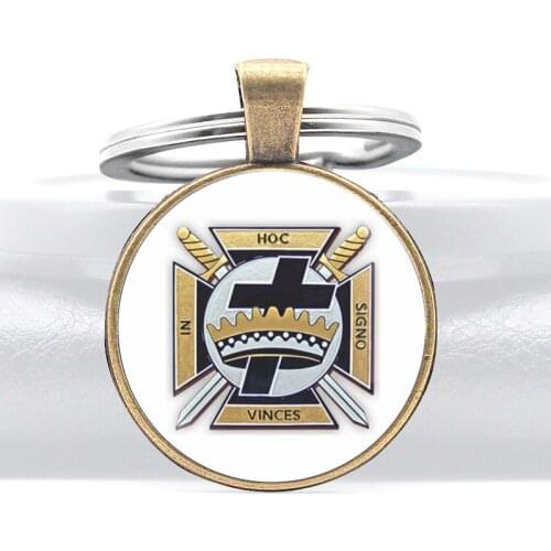 Classic IN Hoc Signo Vinces Cross Crown Design Glass Cabochon Metal Key Chain Charm Men Women Key Ring Jewelry Gifts Keychains