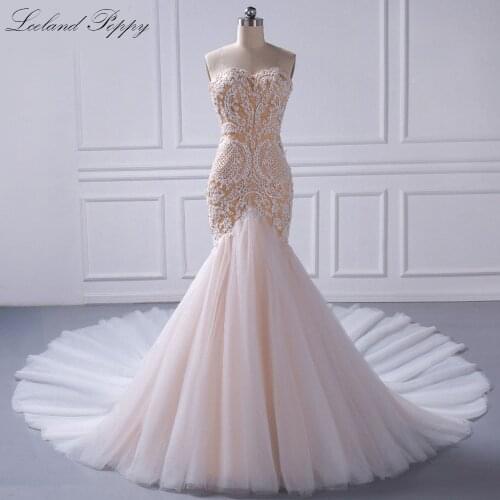 Lceland Poppy Womens Strapless Mermaid Tulle Wedding Dress Sleeveless Lace Appliques Natural Waist Cathedral Train Bridal Gowns