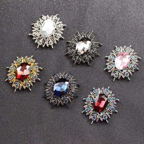 Elegant Oval Rhinestone Transparent Glass Flower Brooch Pin for Women Crystal Handmade Colorful Wedding Brooch Dress Jewelry INS