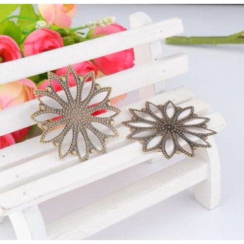 MIAOCHI 50Pcs Bronze Tone Filigree DIY Wraps Flower Connectors Metal Crafts Gift Decoration Findings 4x4cm J0644