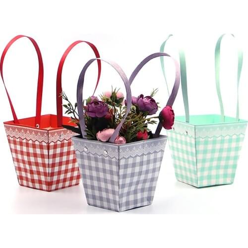 Creative paper Flower Box Girl Bouquet Cardboard Box For Packaging Portable Gift Bags With Handles Packing Bags Decoration