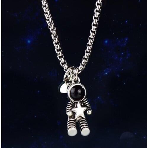 2 Pcs Astronauts Magnet Attraction Pendant Couple Necklace Friendship Jewelry Crystal Mold DIY Handmade Soap Making DROPSHIP