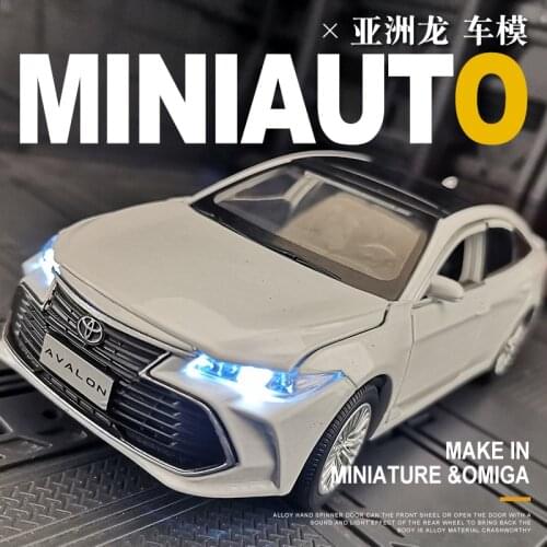 1:32 Simulation Asian Dragon Avalon Alloy Car Model Boy Metal Steering Shock Absorber Car Model Decoration Gift Collection Toy