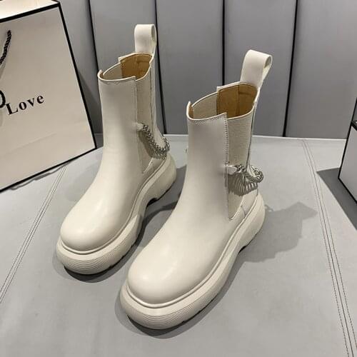 2021 Slip On White Ankle Boots Women Autumn Fashion Chunky Boots Autumn Round Toe Combat Martin Black Boots Ladies Shoes Flats