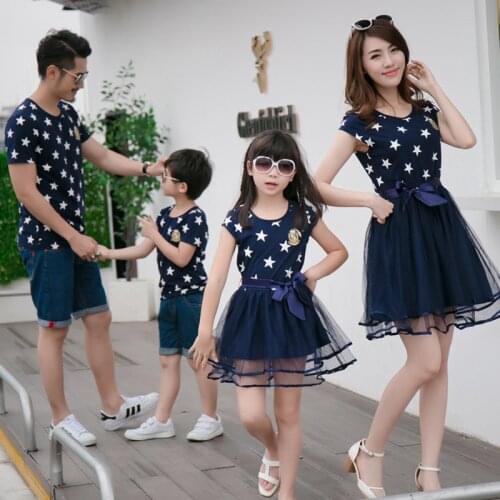 Star Print Family Matching Clothes Father Mother and Daughter Son Summer Matching T-shirts for Dad & Son Dress for Mom and Girls