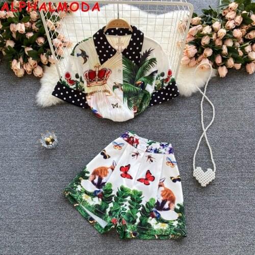 Europe station womens 2021 new suit womens summer short sleeve shirt womens design niche print wide leg shorts