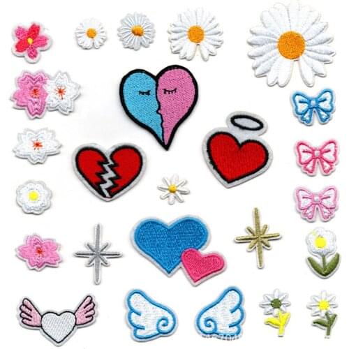 100pcs/lot Small Embroidery Patch Flower Star Wing Daisy Bow Clothing Decoration Sewing Accessory Iron Heat Transfer Applique