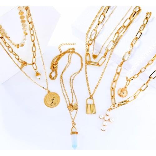 Uer Vintage Punk Thick Chain Imitation Pearl Layered Necklaces For Women Queen Portrait Coin Pendant Necklaces Fashion Jewelry