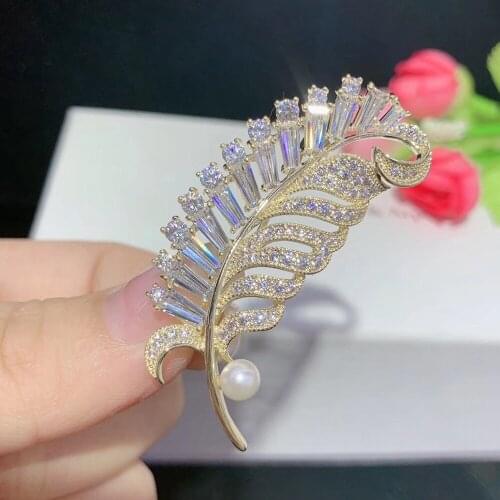 Feather Luxury Brooch Irregular Golden Zircon Feather Zircon Brooch Womens Holiday Gift Dress Accessories