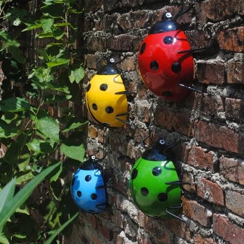 Modern Wrought Iron Beetle Wall Hanging Crafts Decoration Outdoor Garden Wall Mural Ornaments Courtyard Villa Wall Sticker Decor