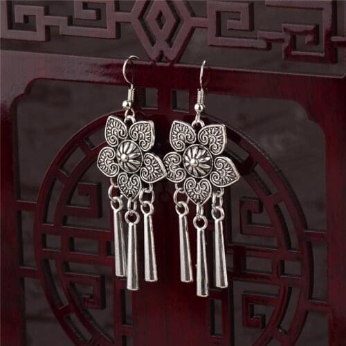 2020 Ethnic Indian Womens Flower Hollow Gypsy Silver Color Drop Earrings Cylindrical Tassel Boho Tribal Jewelry India Jhumki