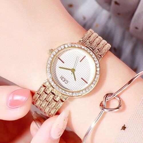 Watch Women Famous Brands Simple Scale Female Form Diamond Leisure Atmosphere Ms. Wrist Table Students Fashion Hot Hours Watch