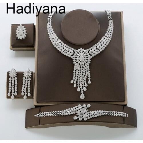 Hadiyana Luxury Bride Wedding Engagement Set Shiny Inlaid AAA Zircon Tassel Sets For Women Necklace Bangle Earrings Ring TZ8125